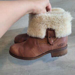 UGG Boots Women Chyler Shearling Winter Ankle Bootie Brown Leather Size 7